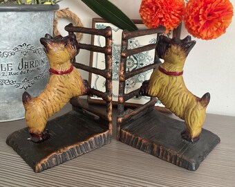 Pair  Cast Iron “Scottish Terrier” Bookends, Antique Style Classic