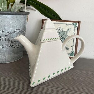 PG Tips Vit Keramik Pyramidformad Tekanna, Reklam Breweriana