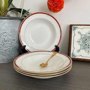 Wedgwood ‘COLORADO’ Rimmed Bowl, Soup/Cereal/Dessert Bowls, English Bine China, Retired Design