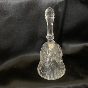 Vintage 24% PBO Clear Lead Crystal Bell with Heart Design, 5&quot; tall