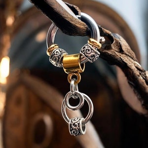 Mono-boucle d'oreille viking en acier inoxydable et métal, avec pointe, légère et agréable - cadeau pour homme /femme