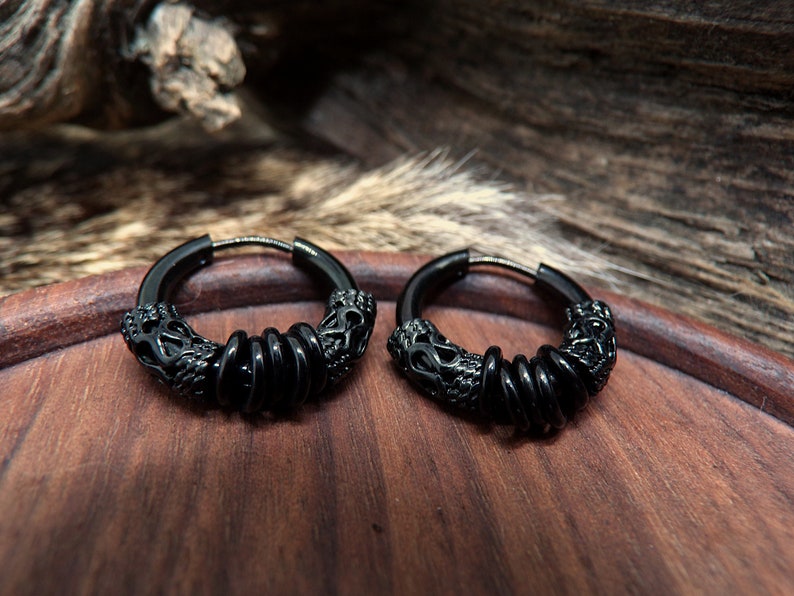 Viking style hoop earrings in black stainless steel with metal beads image 3