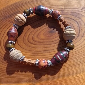 Wood Beaded bracelet, Wood Bracelet, Stretch Bracelet, Boho Bracelet, Beaded bracelet, Naural Bracelet, Brown Bracelet, Hippie Bracelet