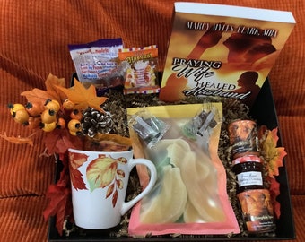 GOODIES BASKET, CHOCOLATE Cross, Scripture Candy Dry Fruit Jam Basket, Cheer Up Relaxation Gift For Caring Wife or Friend