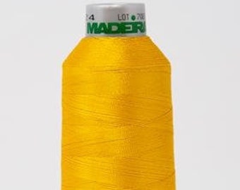 Hilo de bordar amarillo polineón Madeira, 5500 yardas