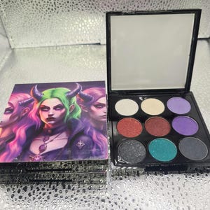 Immortal Whispers Eye Shadow Palette