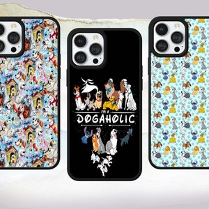 Op de afbeelding: Drie verschillende telefoonhoesjes met een hondenthema. De eerste hoes heeft een blauwe achtergrond met een patroon van verschillende cartoonhonden. De tweede hoes heeft een zwarte achtergrond met een afbeelding van verschillende honden en de tekst "I'm a Dogahollic". De derde hoes heeft een lichtblauwe achtergrond met een patroon van verschillende cartoonhonden.