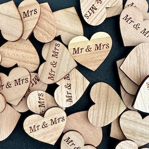 50 scatter decoration wooden heart table decoration heart MR & MRS saying wedding decorative hearts scatter parts scatter parts sustainable table decoration decorative hearts 2 cm 3 cm