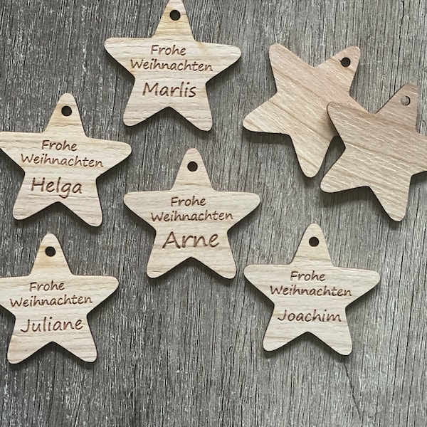 1 Stück Holz Anhänger Schildchen Geschenkanhänger Frohe Weihnachten Stern Geschenk personalisiert Namen