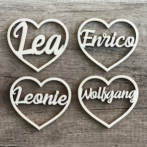 Cuore con targhetta personalizzata con segnaposto per il nome come regalo per gli ospiti