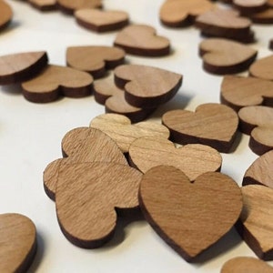 100 verspreide decoraties houten hart tafeldecoraties natuurlijke bruiloft decoratieve harten verspreide onderdelen MINI afmeting ca. 13 mm donker afbeelding 2