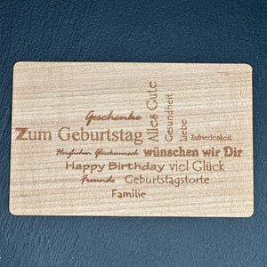 Grußkarte aus Holz Geschenk Karte Geschenkkarte Happy Birthday zum Geburtstag Text Geburtstagskarte nachhaltig Holzkarte Glückwunschkarte