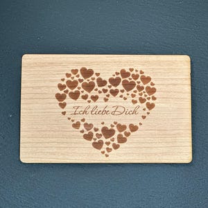 Tarjeta de felicitación hecha de madera, tarjeta de regalo, tarjeta de regalo, corazón de amor, te amo, tarjeta de San Valentín, tarjeta de madera sostenible