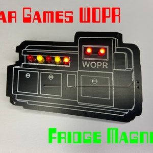 Wargames filmrekvisita - WOPR kylskåpsmagnet - blinkande LED-superdator - neodymmagneter