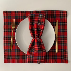 Royal Stewart Tartan Placemats and Napkins: Christmas Table Decor