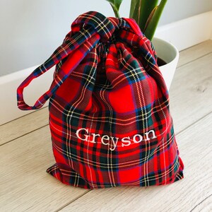 Personalized Royal Stewart Fabric Gift Bags, Custom Sized Embroidered Gift Wrapping, Name Embroidered Gift Packaging, Personalized Sacks