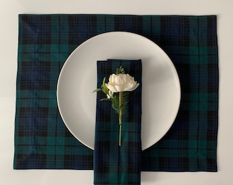 Blackwatch Tartan Christmas Placemat and Napkin Set: Holiday Plaid Table Decor