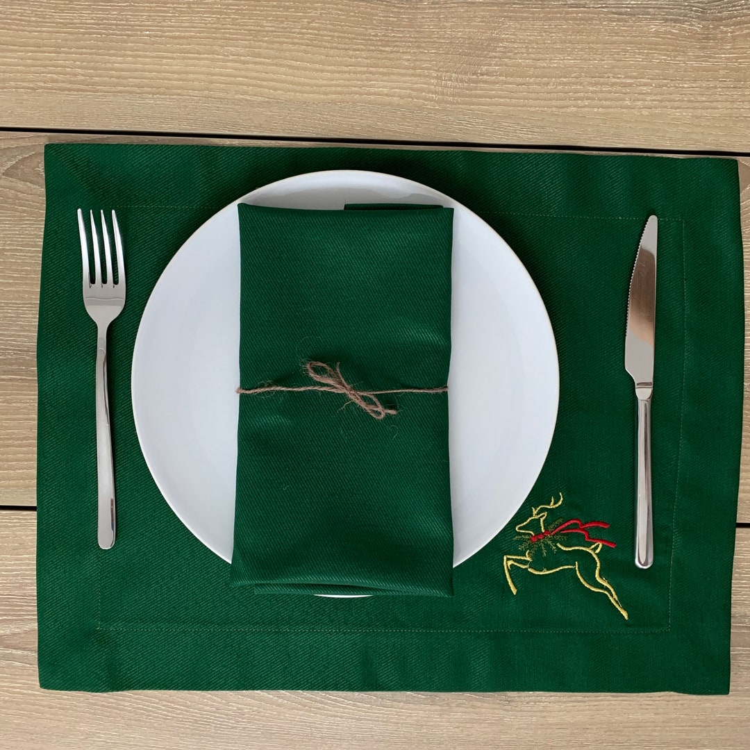 Green Christmas Placemat, Christmas Table Decor, Placemats Set of 6, Deer Embroidery, Xmas