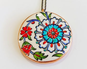 painted ceramic pendant, Ceramic Necklace, floral ceramic necklace, Hand Paint Necklace, floral pendant, handmade pottery necklace