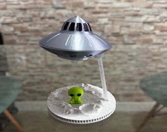 UFO Lamp with Alien Figure – OVNI Table Light (LED Tea Light)