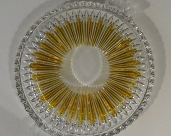 Schwere große Servierplatte / Kuchenplatte aus Kristallglas mit Griffen, Walther Glas, geschliffen, Modell "Carola", 1970er, Handarbeit.