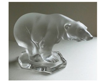 Stattlicher Eisbär, schwere Figur aus Kristallglas, satiniert, Goebel, Deutschland 1980er.