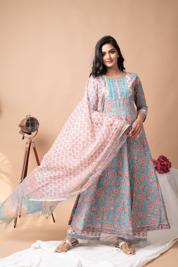 Model robe indienne new arrivals