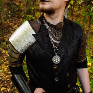 Template for Fantasy Viking Style Pauldron
