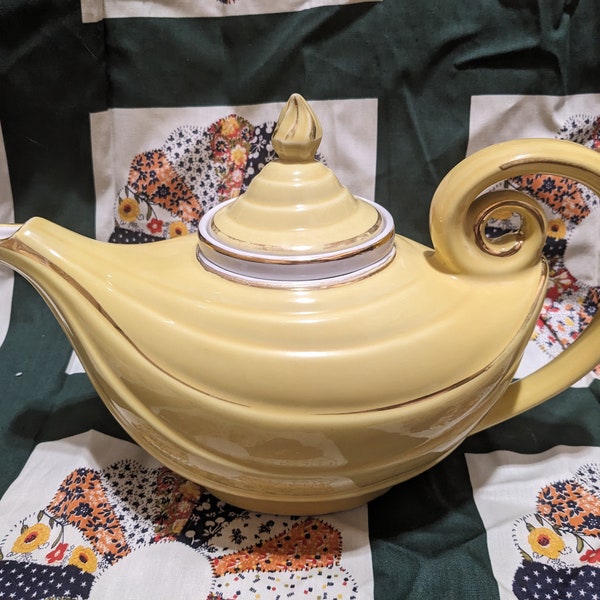 Vintage Hall Yellow Aladdin Teapot & Lid with Infuser