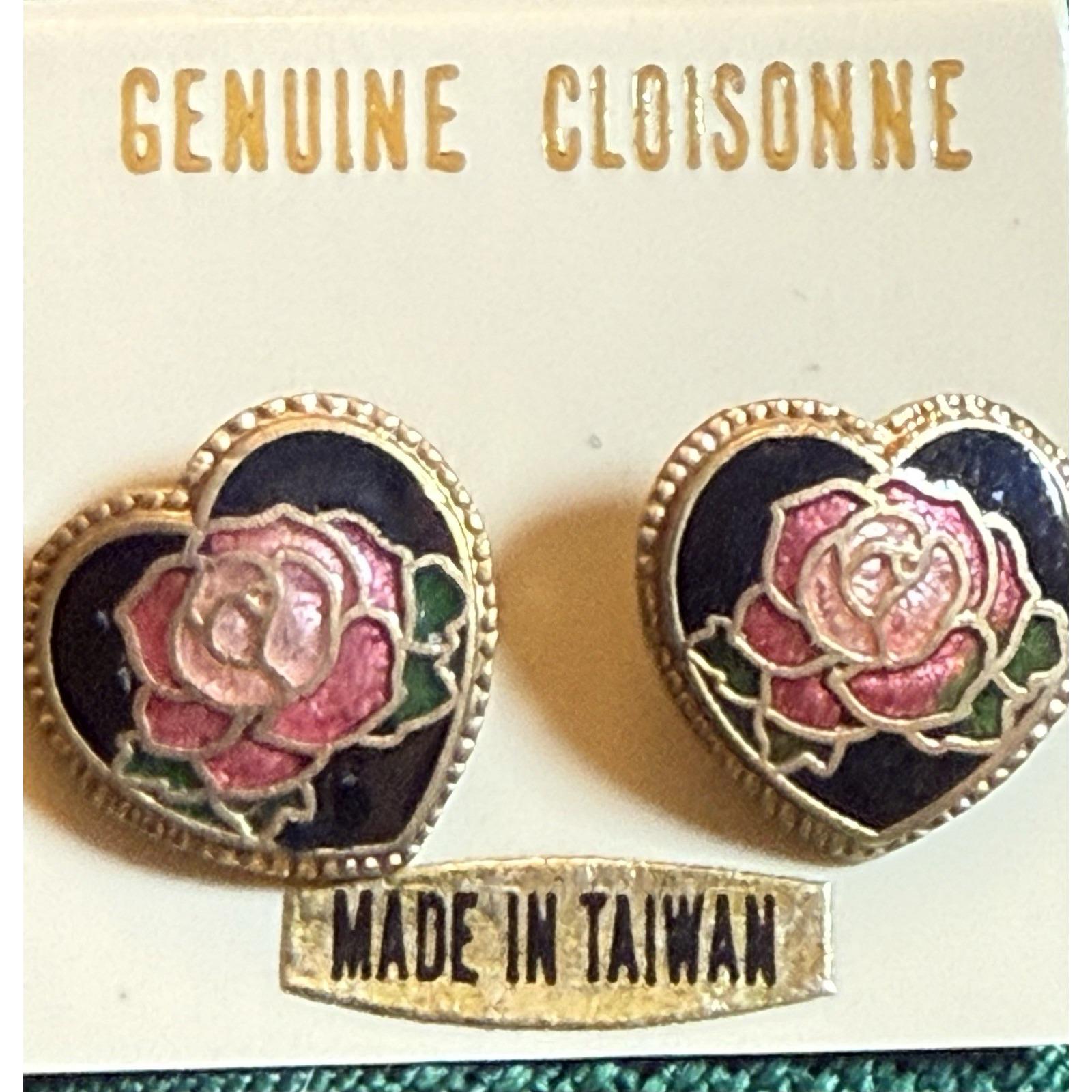Vintage Cloisonné Heart Shaped Rose Floral Gold Tone  display picture 3