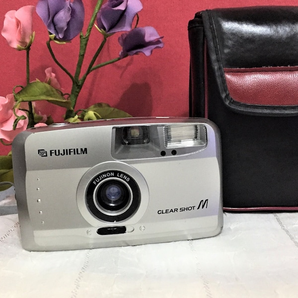 Fujifilm Clearshot M -point and shoot 35mm/ With Battery/  film camera/Vintage 1990s. /Compact Film Camera Point and shot/Case