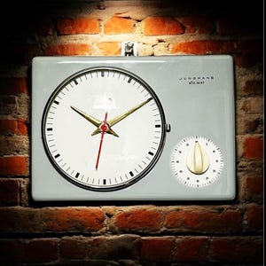 Ceramic Junghans Ato-MAT Wall Clock, german clock, bauhaus, vintage clock, clock vintage, junghans electronic, wall clock, clock wall,