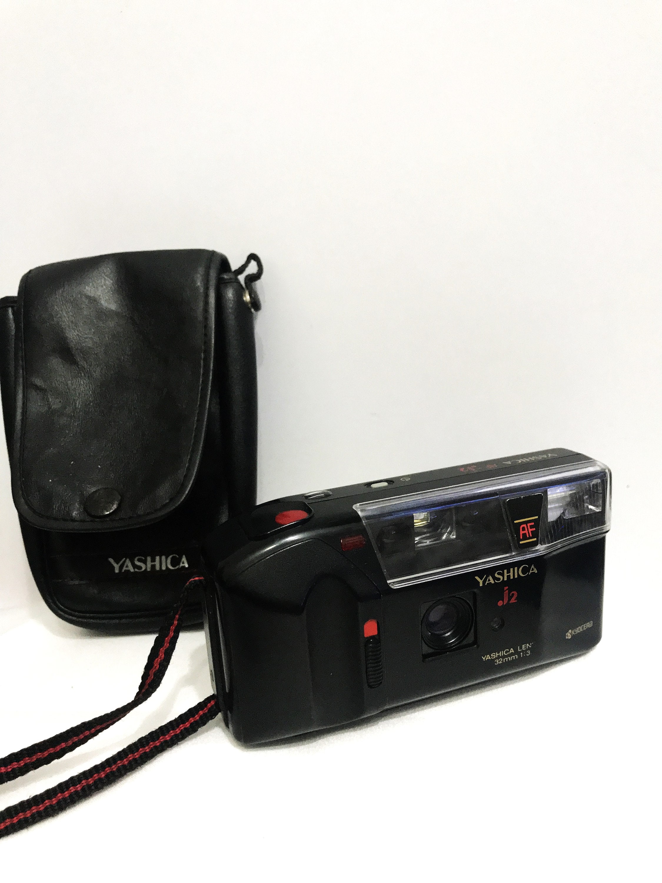 ANCIEN Vintage Yashica AF J2 appareil photo film 35 mm 1:3.5