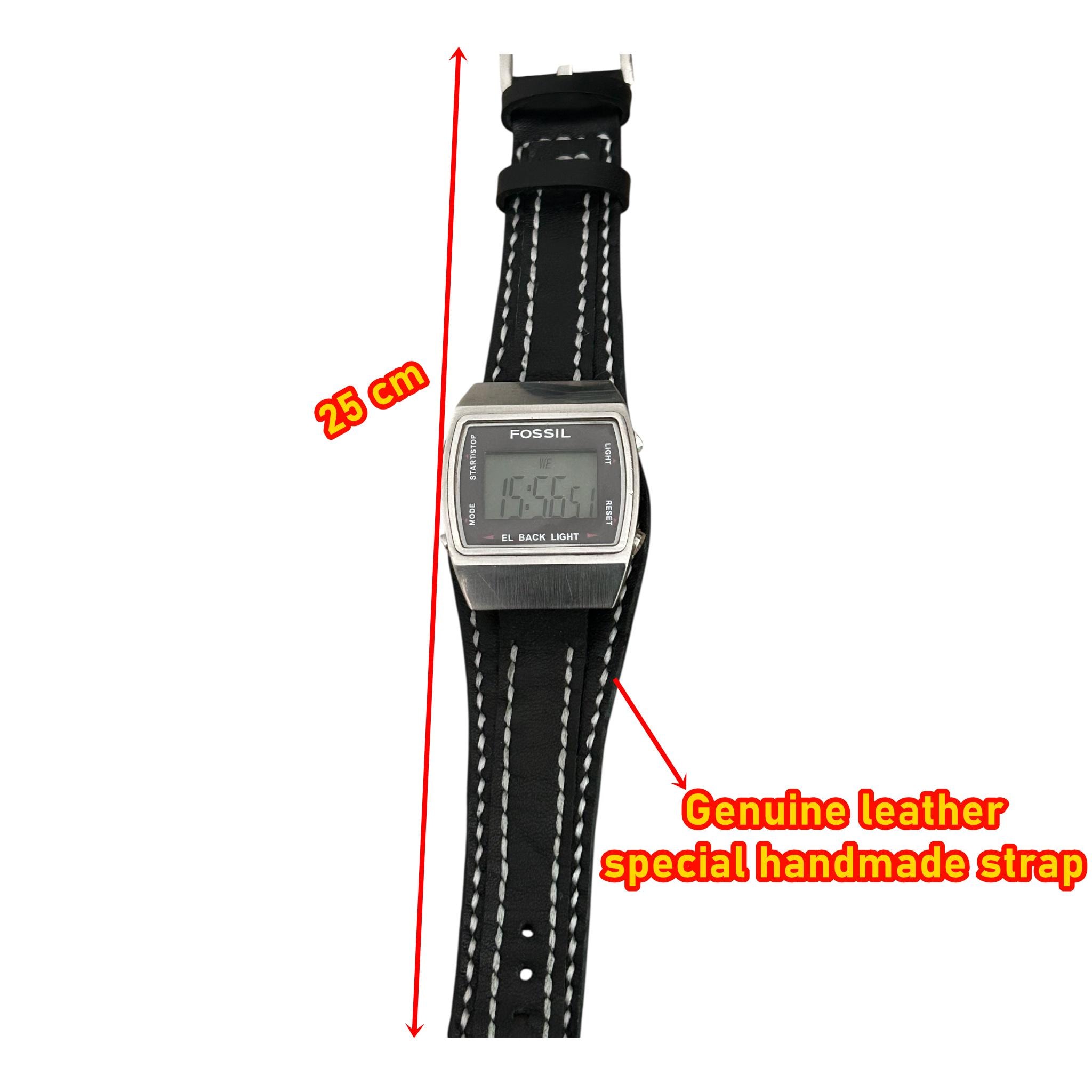 希少なFossilデジタルウォッチJr-8859レトロ：特別なハンドメイド 