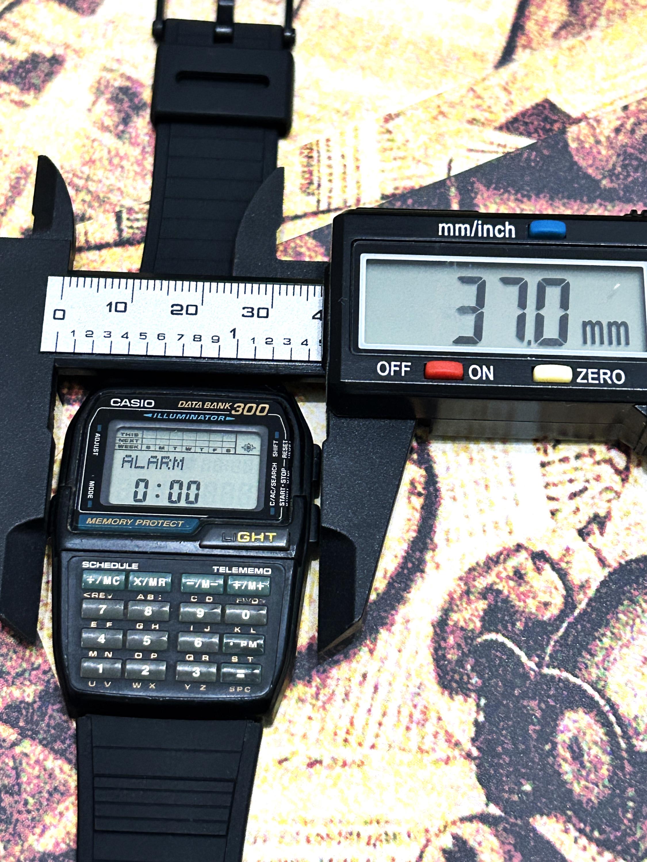 RARE Casio Dbc-310 Data Bank 300 Calculator Digital Watch