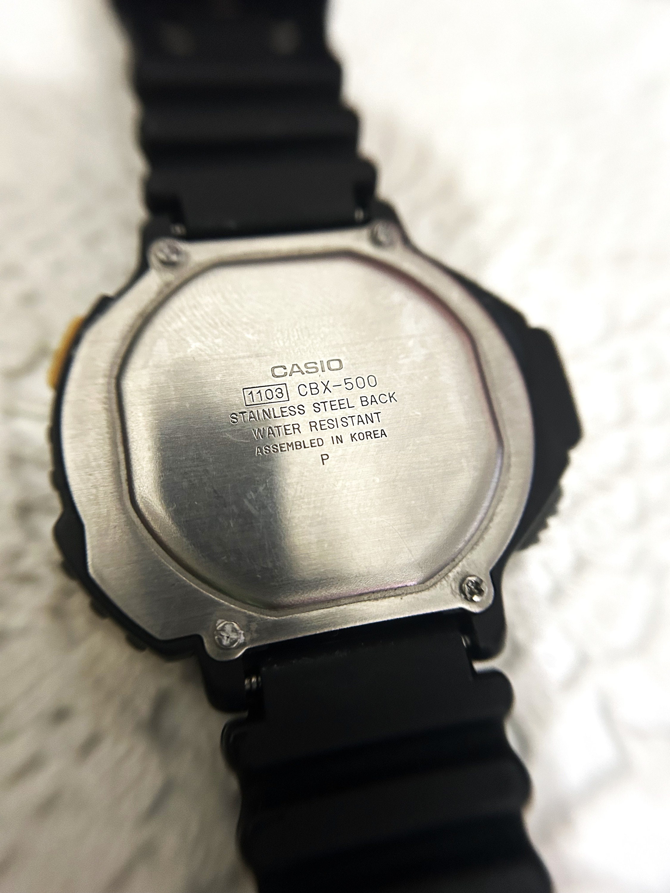 Vintage Casio CBX-500 Digital Watch: Collectible 1990s Model With