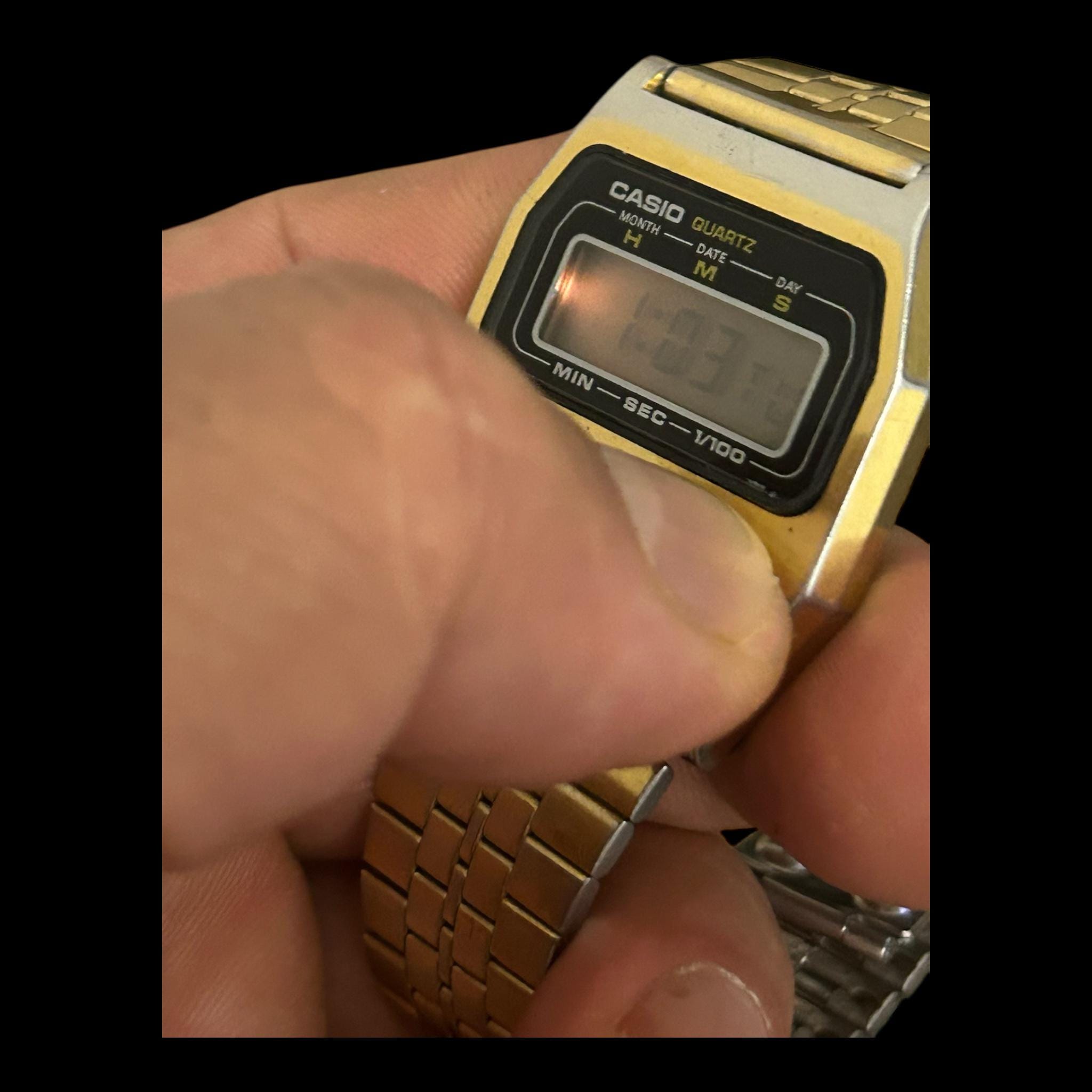 ヴィンテージ レア カシオ 52QGS-14 / デジタル LCD クォーツ腕時計