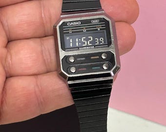 希少なブラックカラーCASIO A100WE ブラックカラーデジタル腕時計