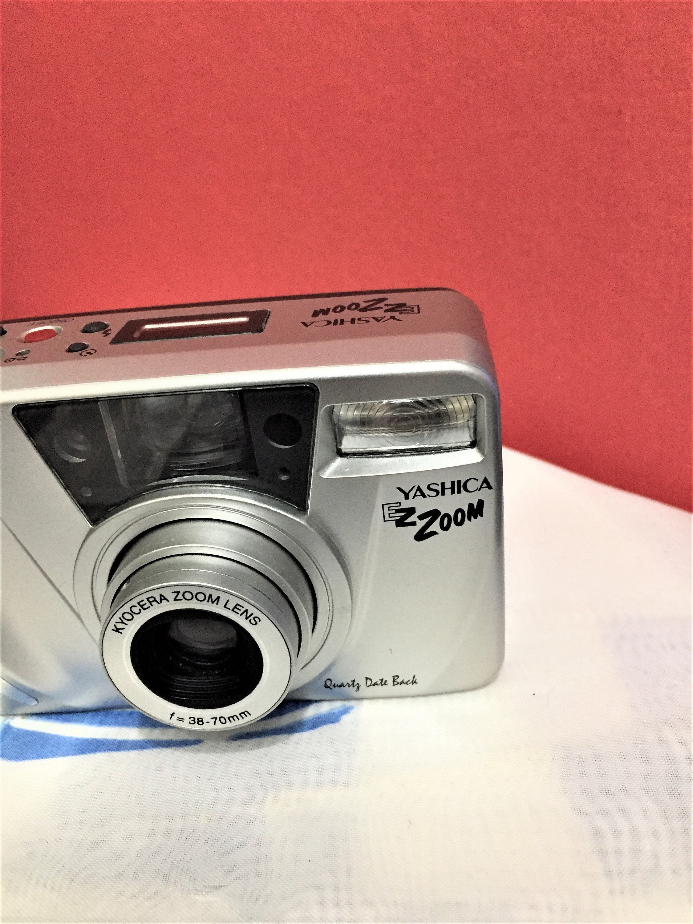 Vintage Kyocera Yashica EZ Zoom Film Camera - 38-70mm Lens Point