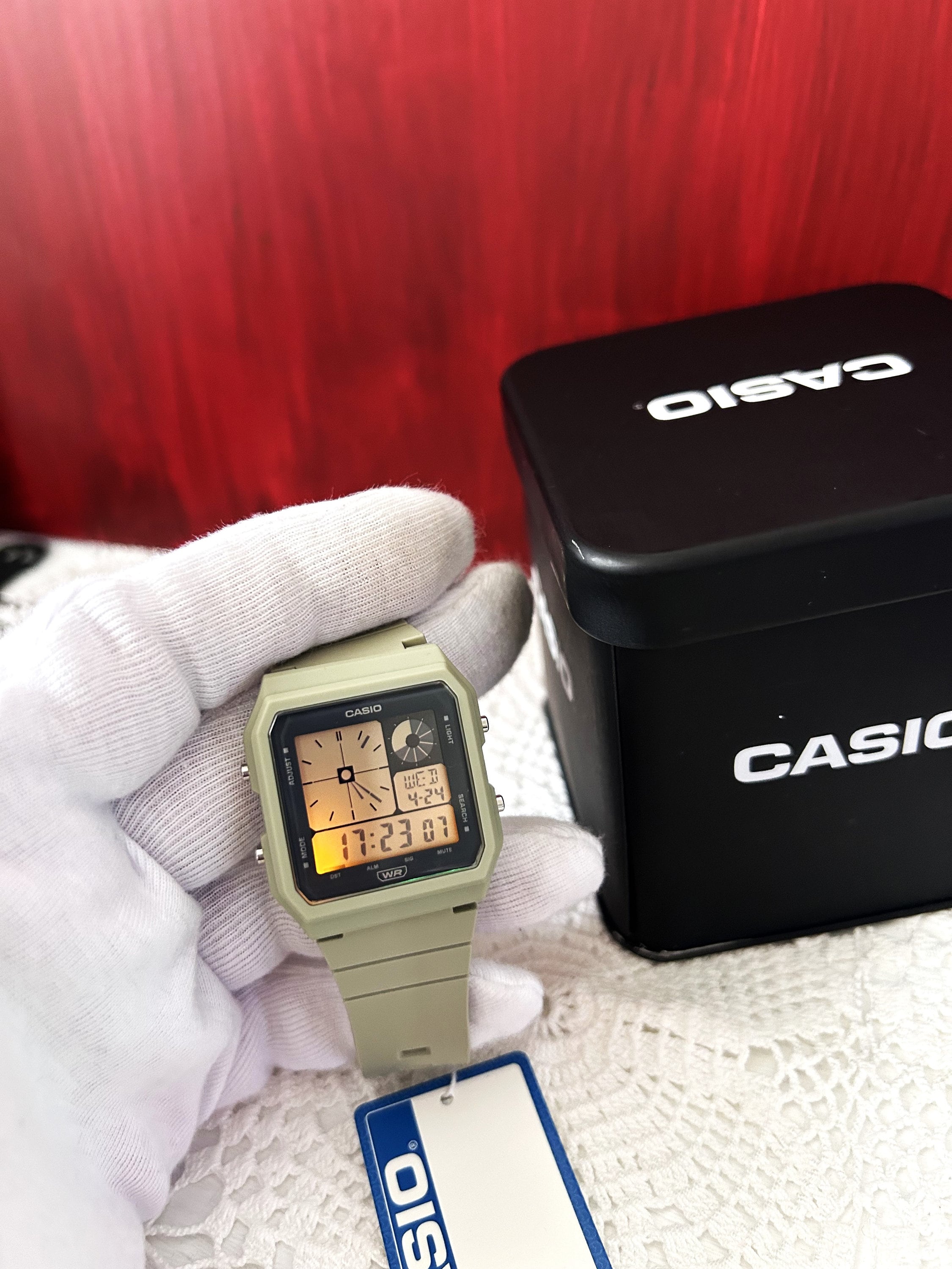 Unused Casio LF-20W Casio Twin Graph Cream Gradient Screen Unused Casio LF-20W Casio Twin Graph Cream Gradient Screen