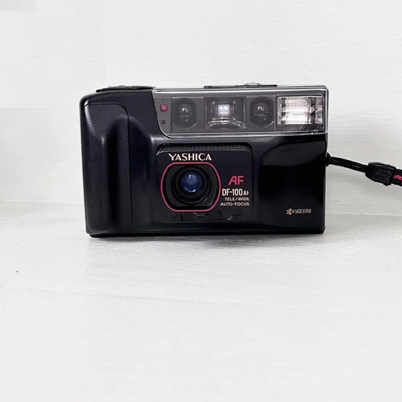 Vintage Yashica AF DF-100 AF Kyocera /Wide Double Focus Point / Wide Double Focus Point /Vintage Camera/ Compact camera/Original case