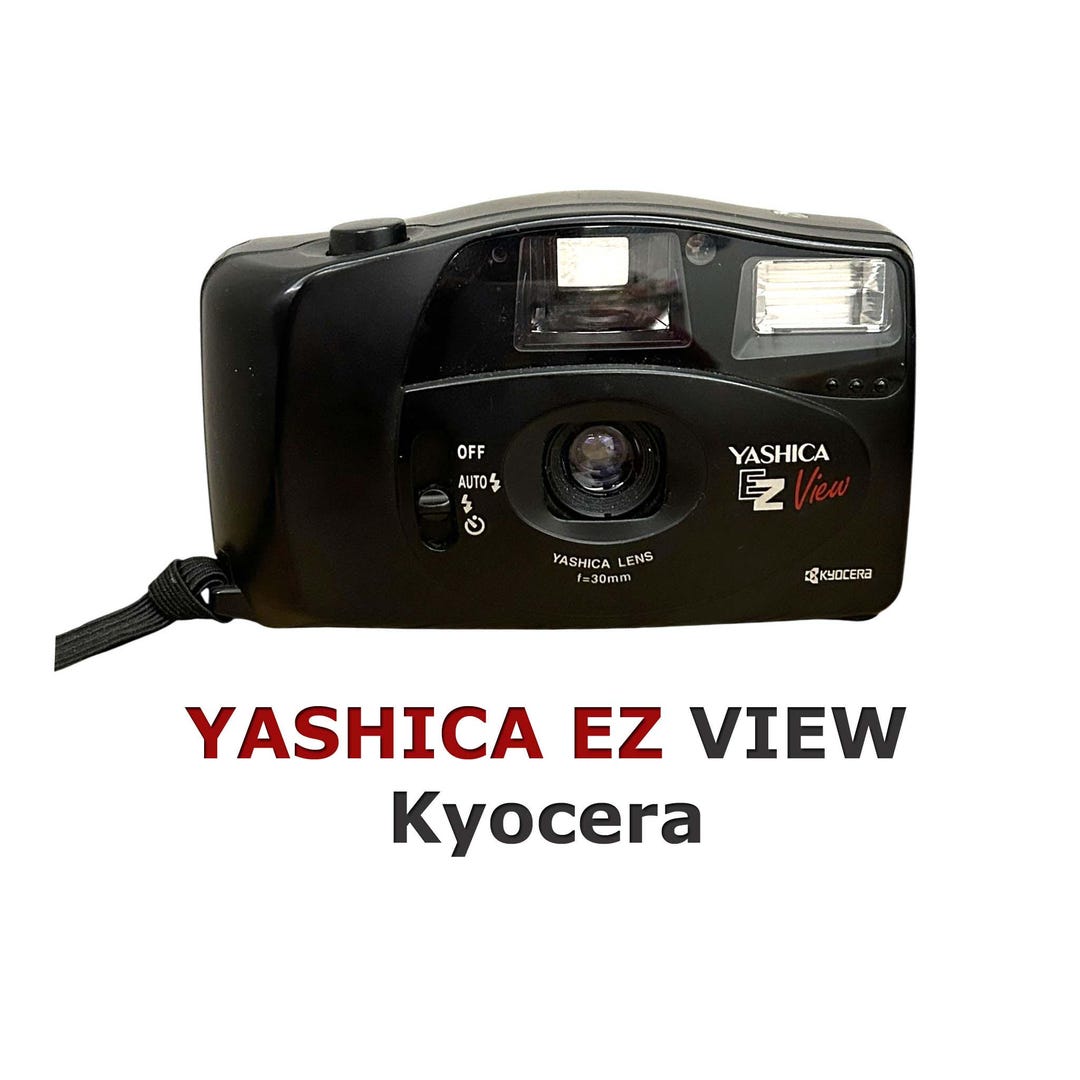 Vintage Yashica EZ View Auto Focus 35mm / With Battery/vintage