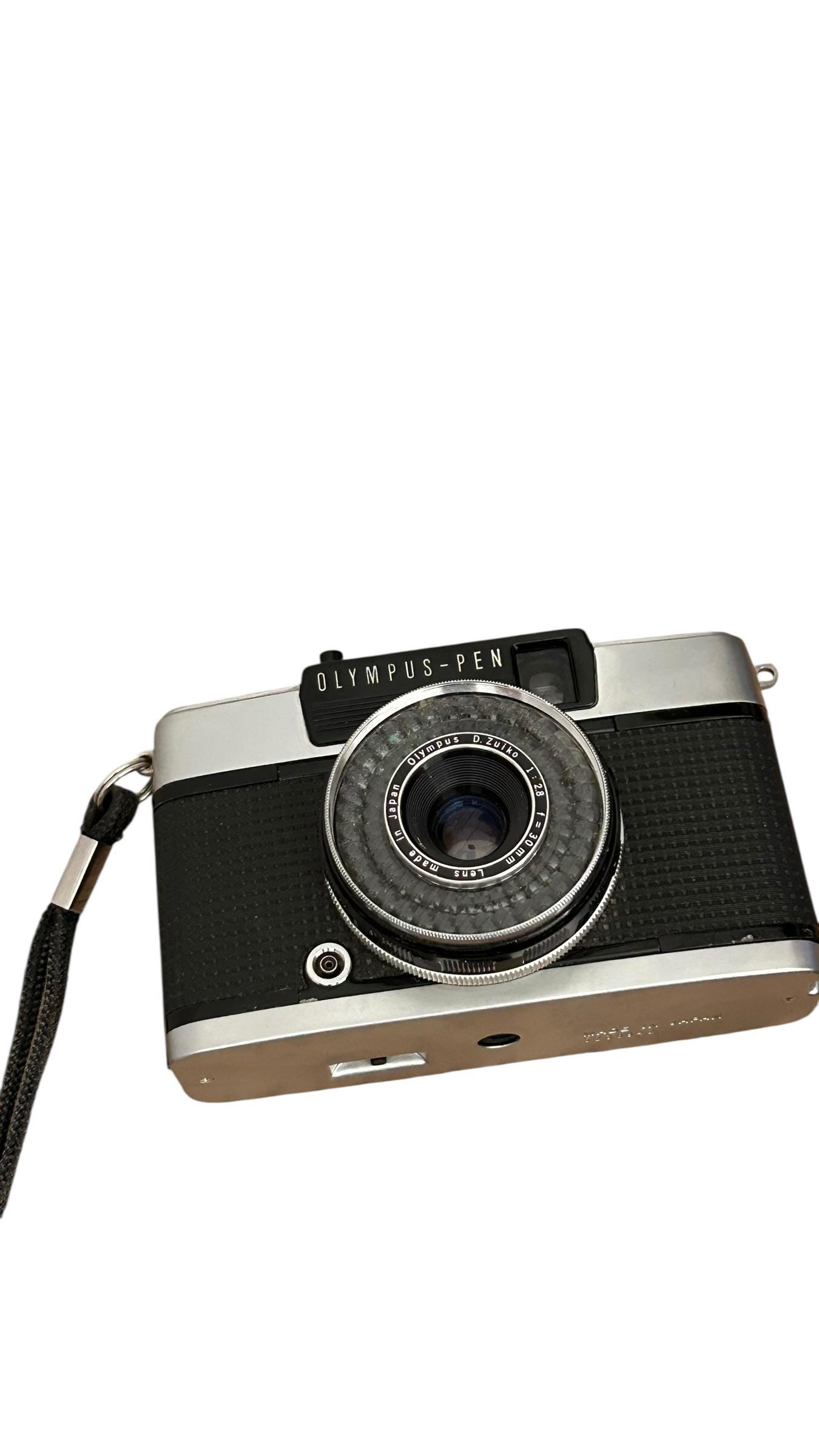 Vintage Olympus Pen EES-2 35mm D.zuiko 30mm Film Camera - Made in