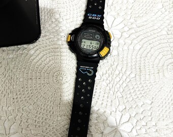 Vintage Casio CBX-500 Digital Watch: Collectible 1990s Model With