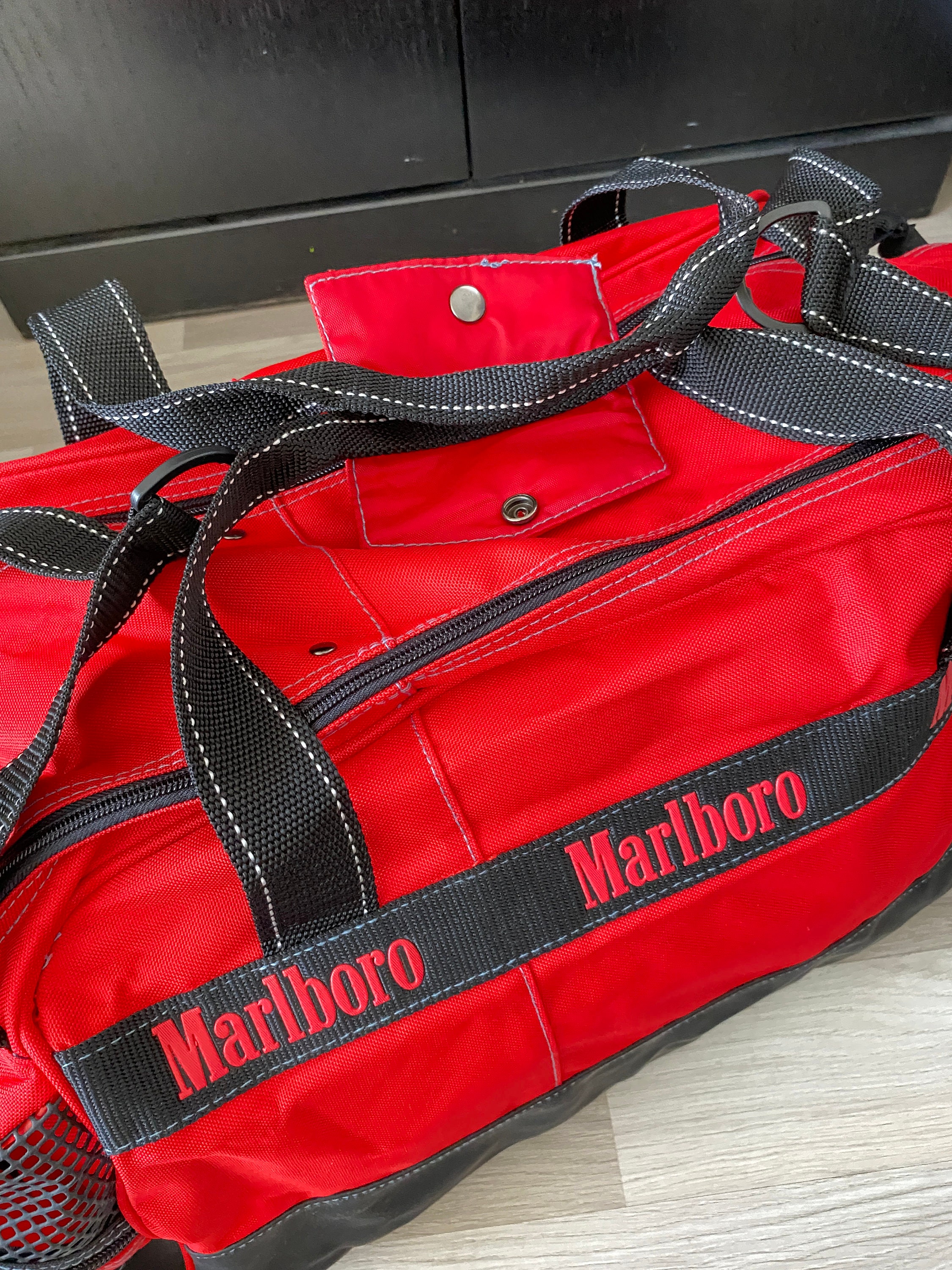Marlboro Travel Bag/ Unused Vintage 1980s / Duffel Bag/travel Bag