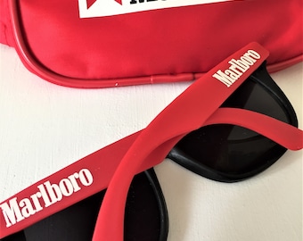 SET Gafas Marlboro Vintage de los años 90 y Riñonera/Equipo de Aventura/Riñonera Marlboro Deportiva y de Viaje/Mar, Sol y Playa/Colección Conjunto Raro