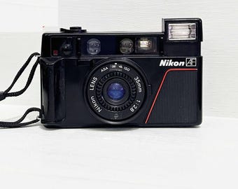 Nikon Lite Touch AF 600 - 35 mm f/3.5 - ビンテージフィルム