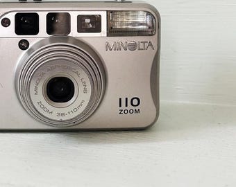 電池付き、実写確認済み！ ⌘MINOLTA 110 ZOOM DATE⌘ MINOLTA 110 ZOOM DATE | ヨアケマエカメラ