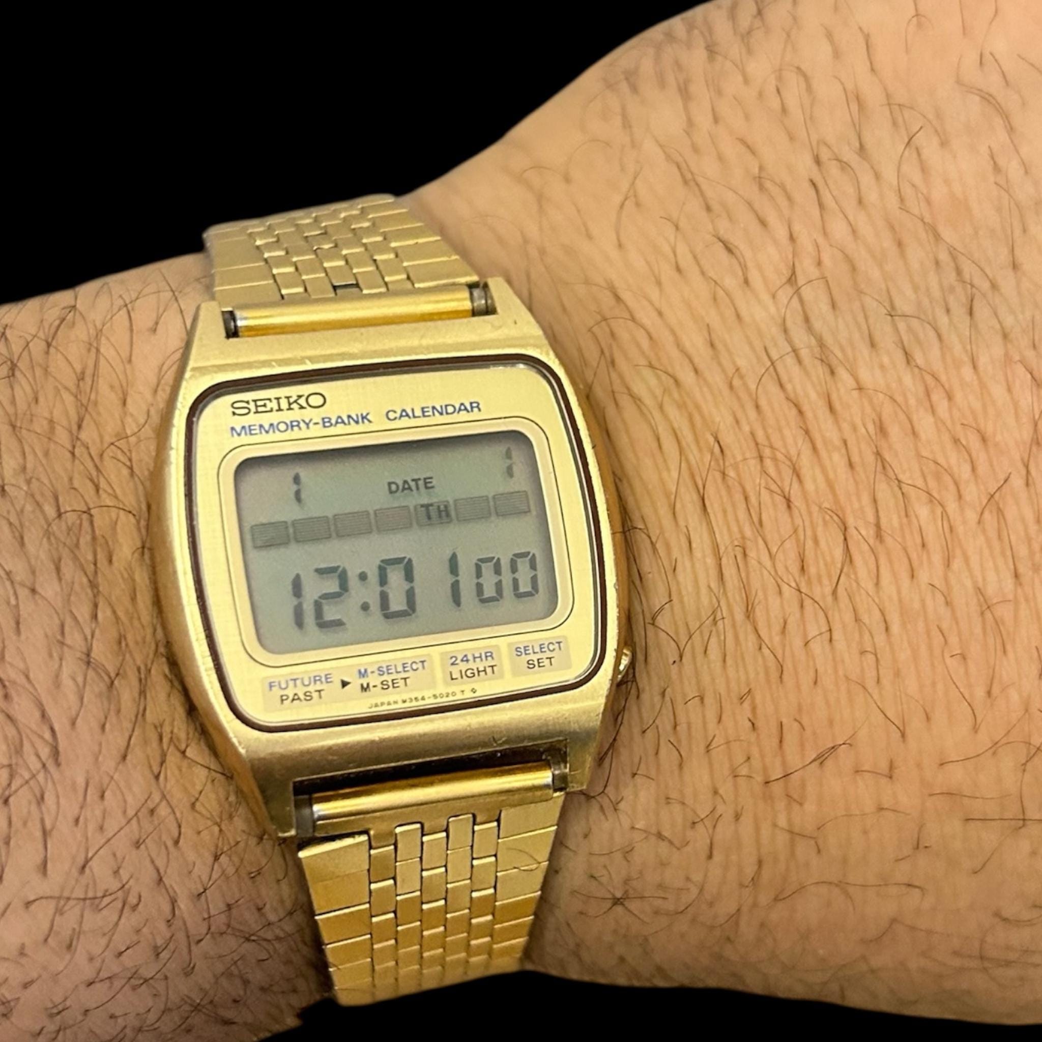 Vintage Seiko M 354-5029 Memory Bank Calendar Digital Watch, James