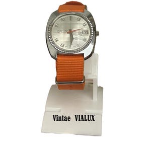 Vialux Super 17 jewels Super-Shock Vintage Swiss  MAde Watch/ Winding wrist watch/